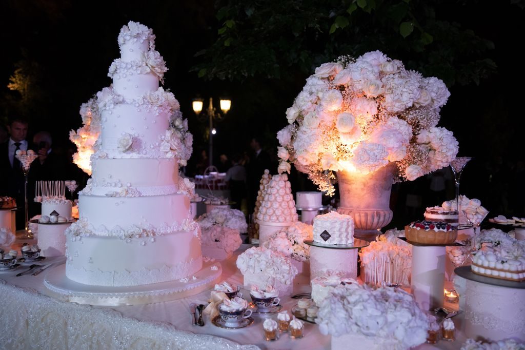 La-Wedding-Cake-villa-althea-3